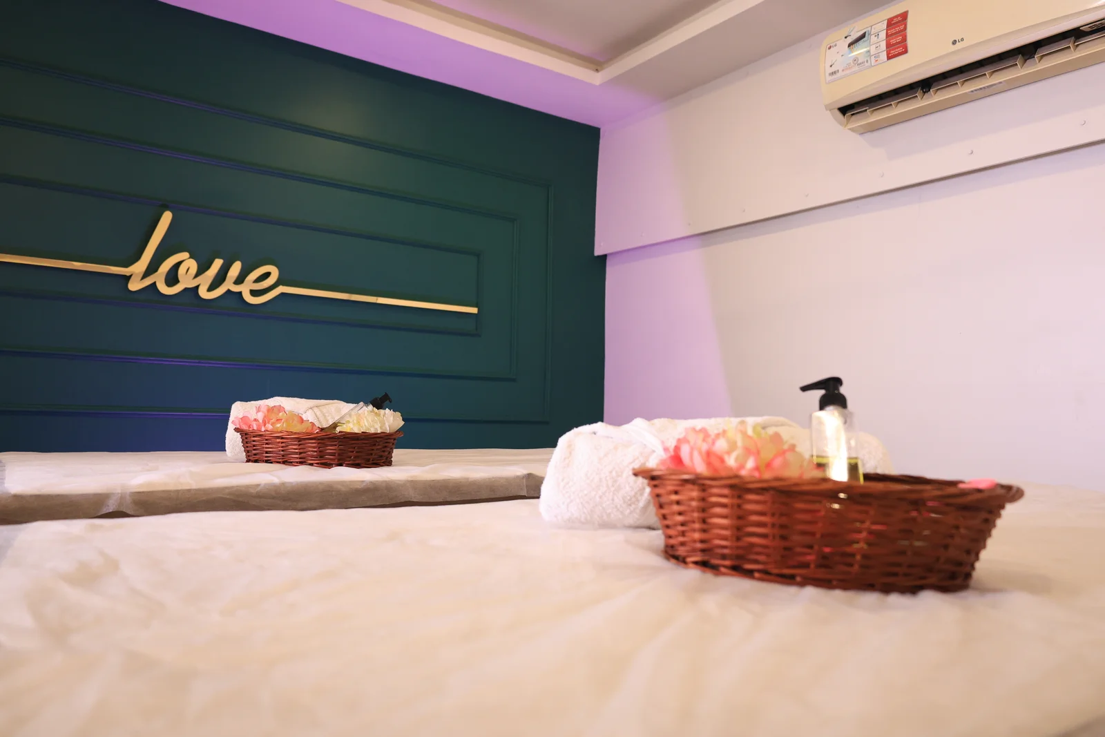 Spa & Massage